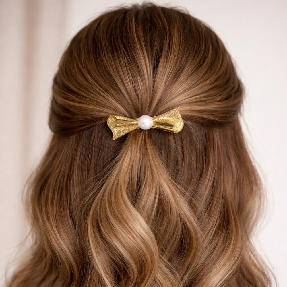 Vintage Gold tone Hair clip
